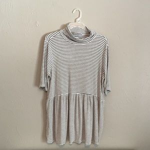 Motherhood maternity XL, gray/striped top